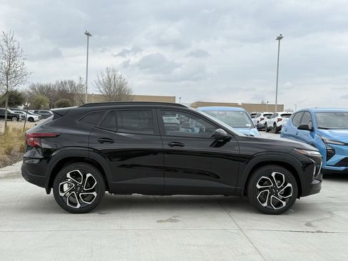 New 2026 Chevrolet Trax RS w/ Sunroof Package image 3
