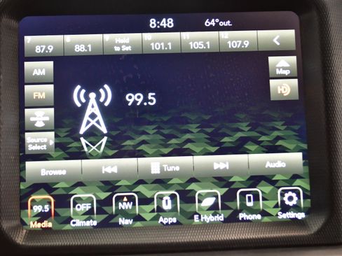 Used 2022 Jeep Wrangler Unlimited Sahara image 40