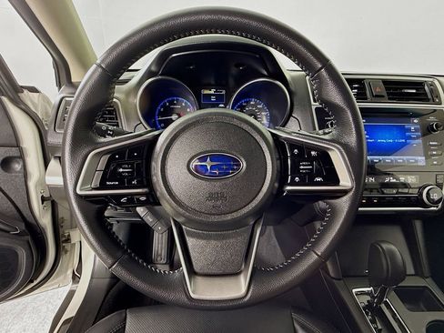Used 2018 Subaru Outback 2.5i Limited AWD/4WD image 13