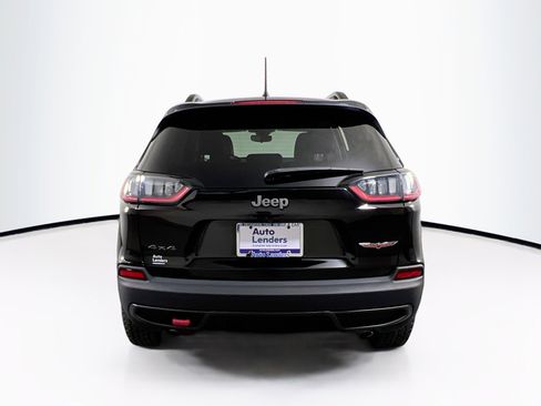 Used 2022 Jeep Cherokee Trailhawk image 6