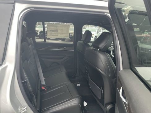 New 2025 Jeep Grand Cherokee Limited image 45