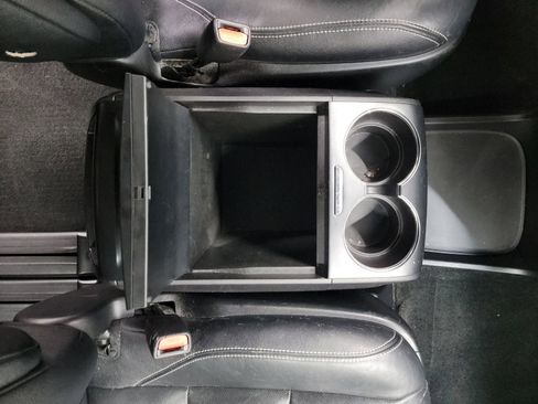 Used 2015 Toyota Sienna SE Premium image 29