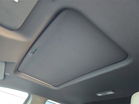 New 2026 GMC Sierra 1500 SLT w/ SLT Premium Plus Package image 19