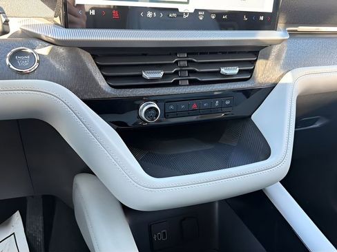 New 2026 Ford Explorer Platinum w/ LUX Leather Package image 34