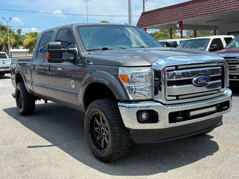 Used 2013 Ford F250 Lariat w/ Lariat Interior Pkg AWD/4WD image 6
