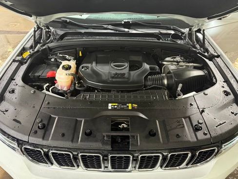 Used 2021 Jeep Grand Cherokee L Overland w/ Luxury Tech Group IV image 13