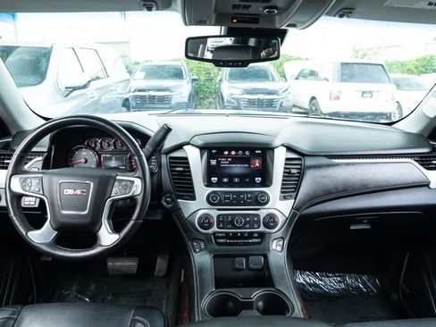 Used 2015 GMC Yukon SLT w/ Open Road Package AWD/4WD image 19