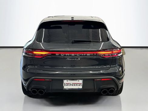 Certified 2022 Porsche Macan S AWD/4WD image 10