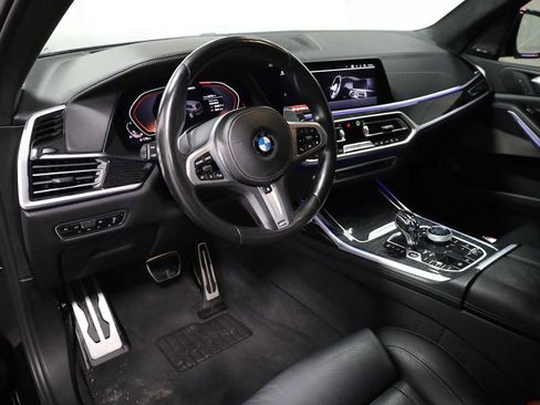 Used 2020 BMW X7 M50i w/ Executive Package image 4