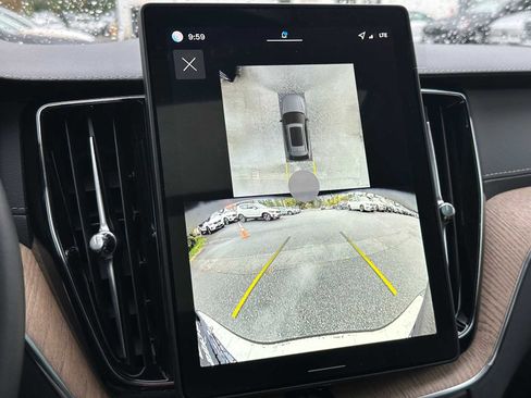 New 2026 Volvo XC60 B5 Ultra w/ Protection Package Premier image 25