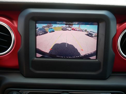 Used 2021 Jeep Wrangler Unlimited Rubicon w/ LED Lighting Group image 27