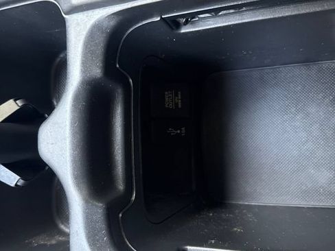 Used 2018 Honda CR-V LX image 37