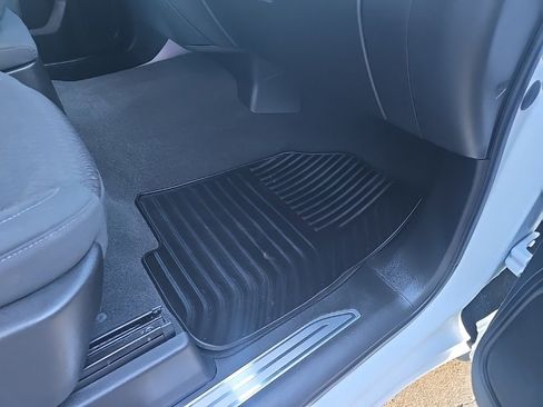 Used 2021 Chevrolet Silverado 1500 LT w/ Z71 Off-Road Package image 79