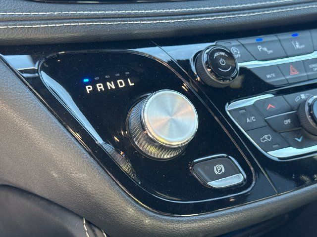 Used 2025 Chrysler Pacifica Limited FWD image 16