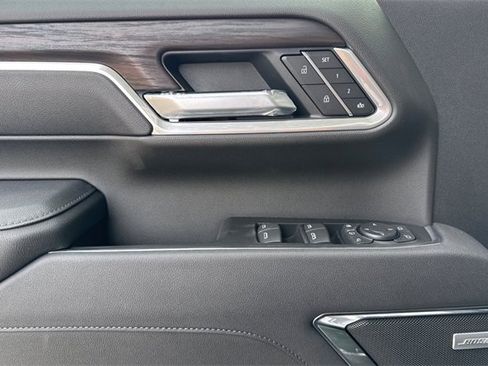 New 2026 GMC Sierra 2500 SLT w/ SLT Premium Package image 11