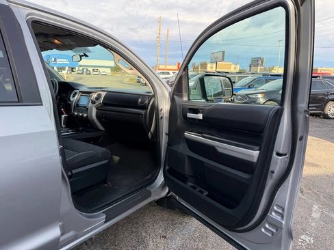 Used 2016 Toyota Tundra SR5 image 48