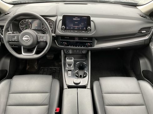 Used 2024 Nissan Rogue SV w/ SV Premium Package AWD/4WD image 17