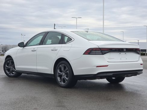 Used 2023 Honda Accord EX image 14