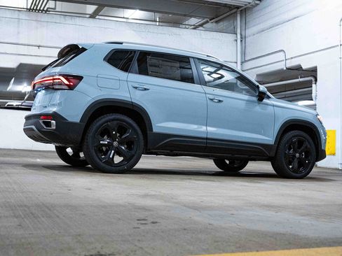 New 2026 Volkswagen Taos SEL AWD/4WD image 7