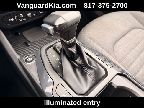 Used 2025 Kia K4 EX image 22
