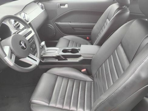 Used 2006 Ford Mustang GT Premium RWD image 9