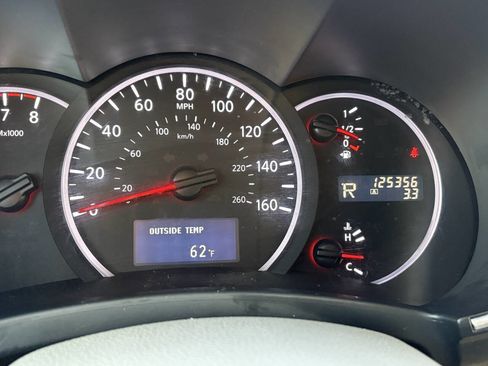 Used 2011 Nissan Quest SV image 44