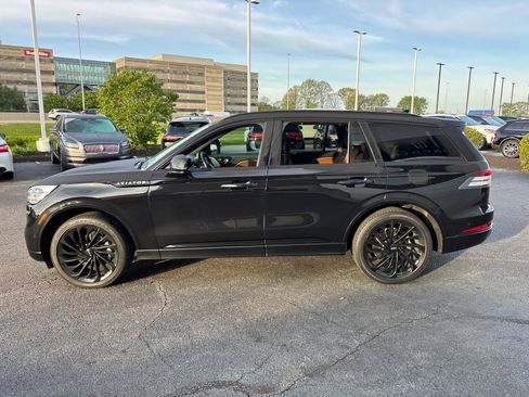 Certified 2023 Lincoln Aviator Reserve w/ Equipment Group 201A AWD/4WD image 4