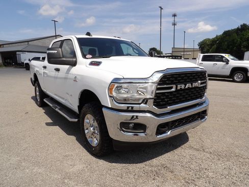 Used 2024 RAM 2500 Big Horn AWD/4WD image 11