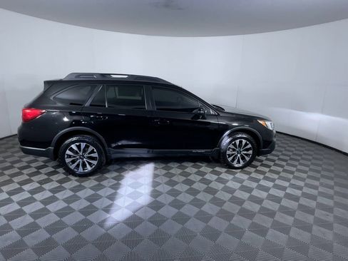 Used 2017 Subaru Outback 3.6R Limited image 9