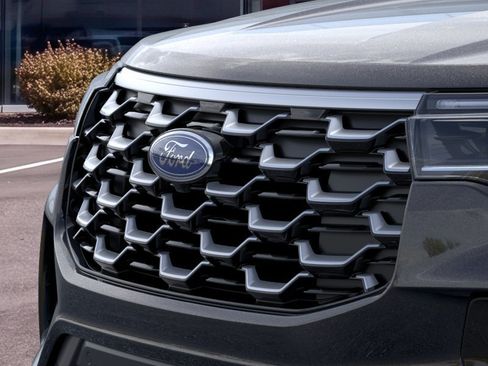 New 2026 Ford Explorer Platinum RWD image 19