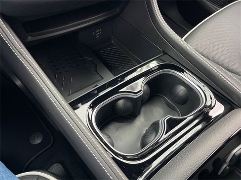 New 2026 Chrysler Pacifica Limited w/ S Appearance Package image 17