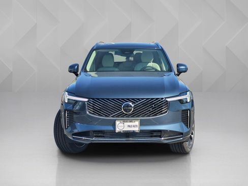 New 2026 Volvo XC90 T8 Ultra w/ Protection Package Premier image 2