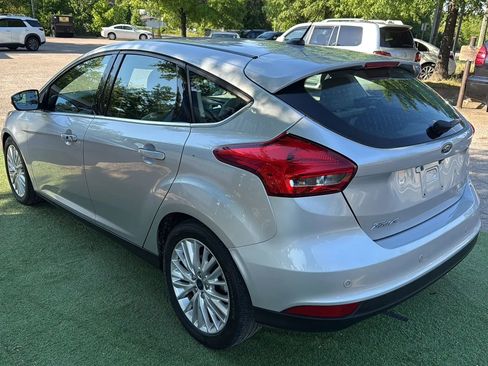 Used 2018 Ford Focus Titanium FWD image 5