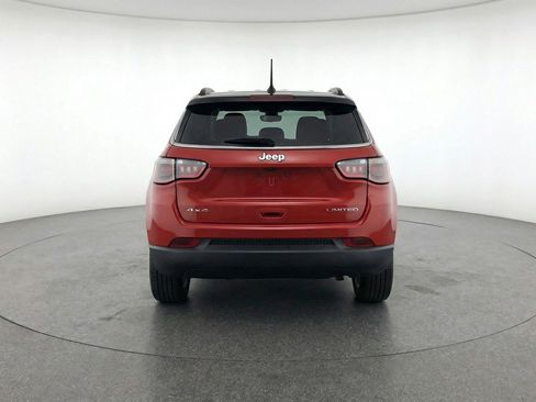 Used 2025 Jeep Compass Limited image 7