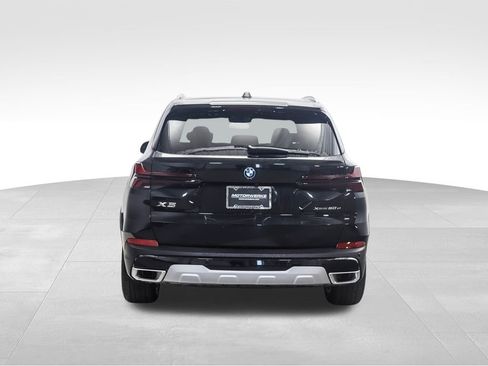 Used 2026 BMW X5 xDrive50e w/ Executive Package image 4