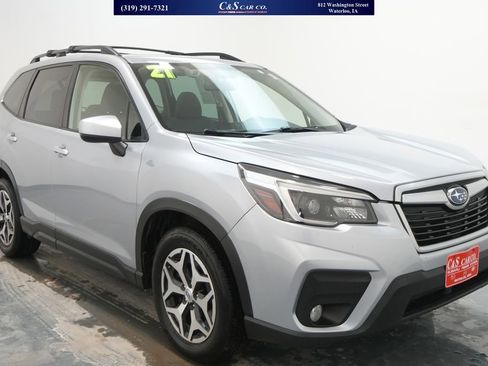 Used 2021 Subaru Forester Premium image 1