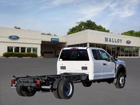 Used 2024 Ford F550 4x4 SuperCab Super Duty w/ Snow Plow Prep Package image 4