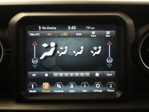 Used 2020 Jeep Wrangler Unlimited Sahara image 20