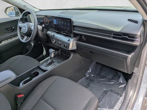 Certified 2025 Hyundai Kona SE FWD image 20
