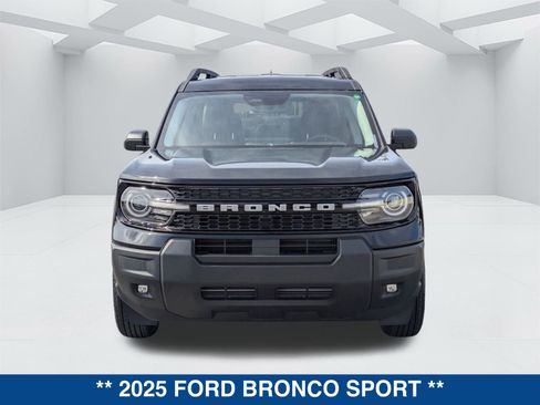 New 2025 Ford Bronco Sport Outer Banks image 9