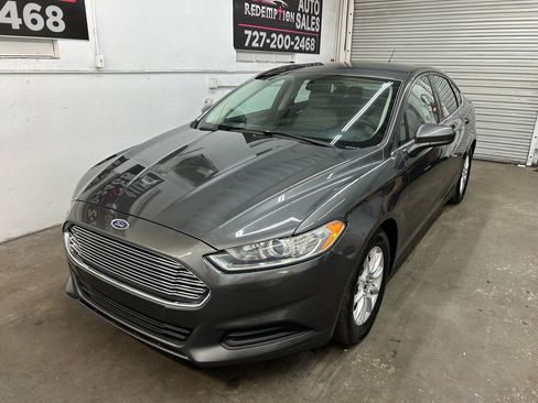 Used 2015 Ford Fusion S image 6