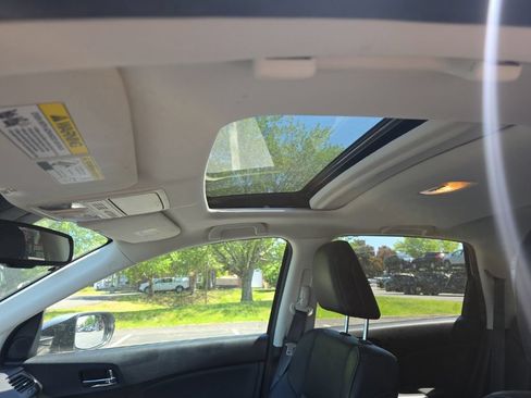 Used 2016 Honda CR-V Touring image 25