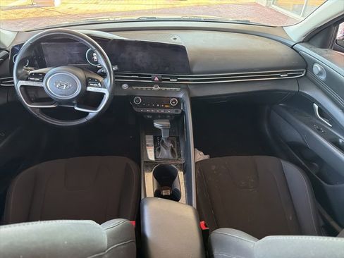 Used 2023 Hyundai Elantra SEL w/ Convenience Package FWD image 13