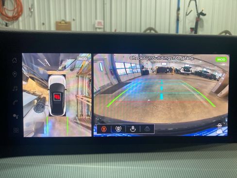 Used 2025 Nissan Murano Platinum w/ Cargo Package image 25