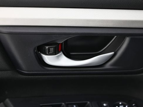 Used 2021 Honda CR-V LX image 19