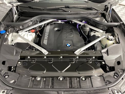 Used 2026 BMW X5 xDrive40i w/ Climate Comfort Package image 29