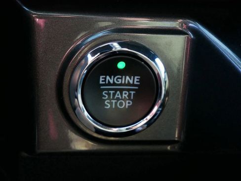 Certified 2022 Ford F150 XLT w/ Equipment Group 302A High image 23