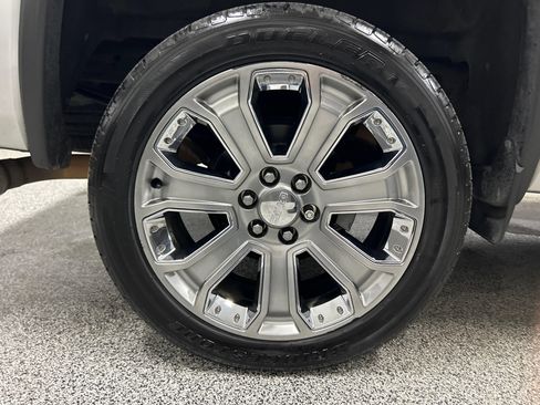 Used 2018 GMC Sierra 1500 Denali w/ Denali Ultimate Package AWD/4WD image 7