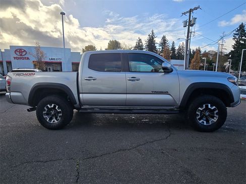 Certified 2023 Toyota Tacoma TRD Off-Road image 8