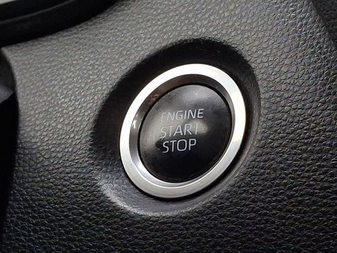 Used 2022 Toyota Corolla LE image 22